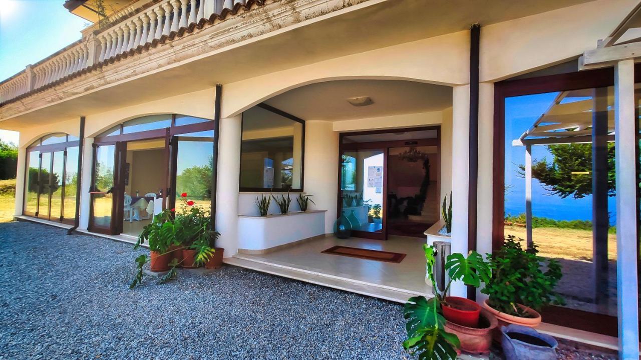 فندق Residenza Domus Aurea Tropea- Vista Mare سانتا دومينيكا المظهر الخارجي الصورة