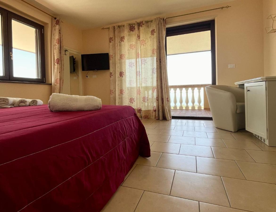 فندق Residenza Domus Aurea Tropea- Vista Mare سانتا دومينيكا المظهر الخارجي الصورة