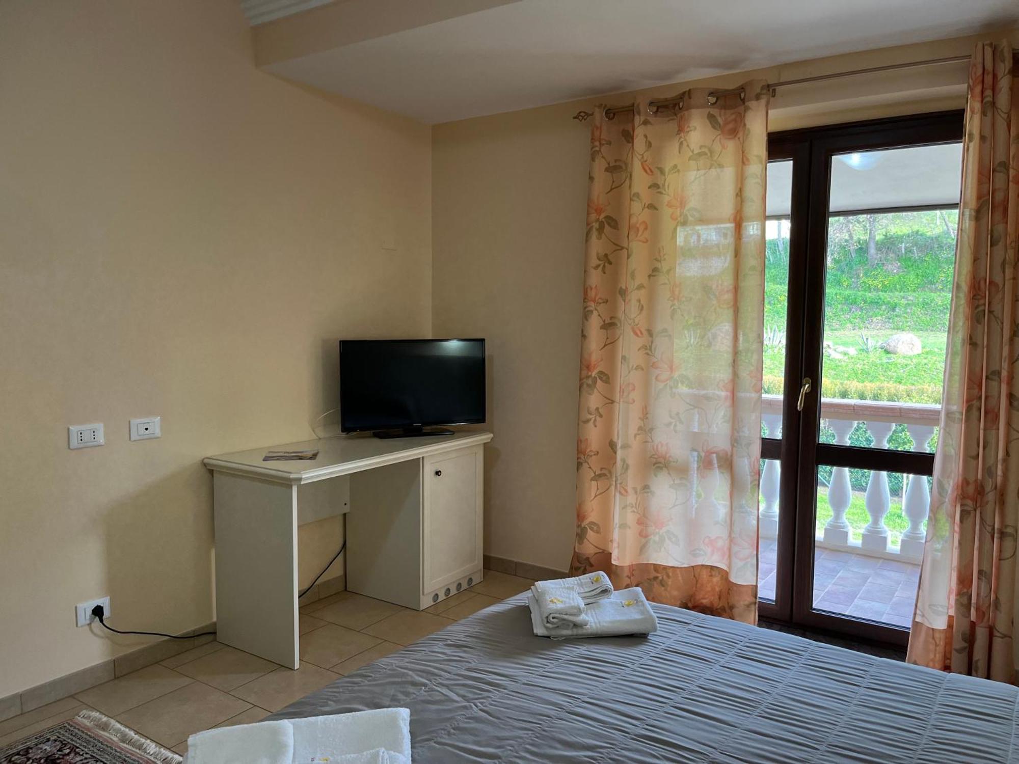 فندق Residenza Domus Aurea Tropea- Vista Mare سانتا دومينيكا المظهر الخارجي الصورة