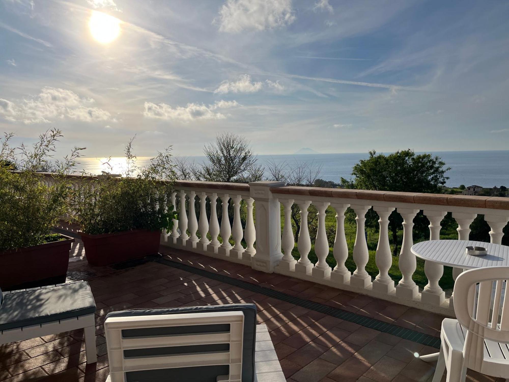 فندق Residenza Domus Aurea Tropea- Vista Mare سانتا دومينيكا المظهر الخارجي الصورة
