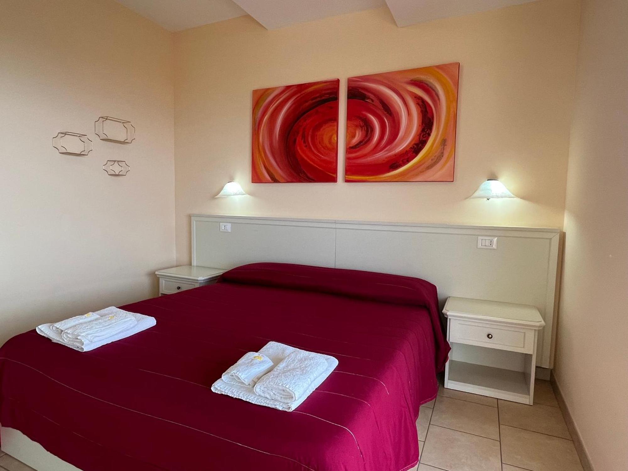 فندق Residenza Domus Aurea Tropea- Vista Mare سانتا دومينيكا المظهر الخارجي الصورة