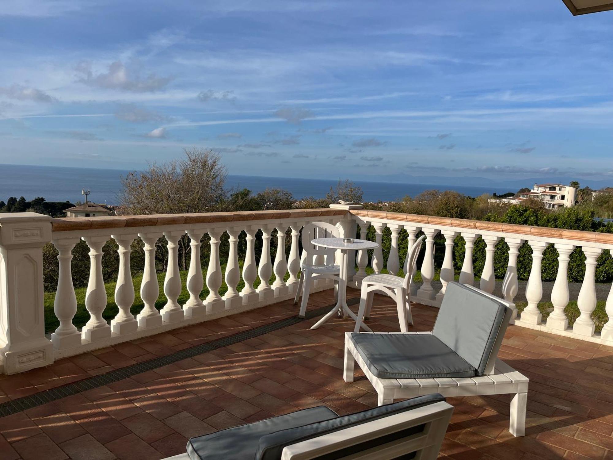 فندق Residenza Domus Aurea Tropea- Vista Mare سانتا دومينيكا المظهر الخارجي الصورة